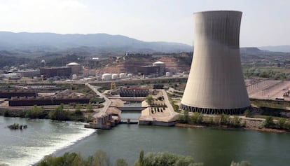 Vista de la central nuclear d'Ascó