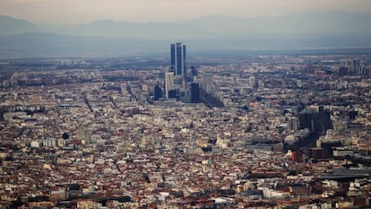 Imagen a&eacute;rea de la capital tomada desde un helic&oacute;ptero en marzo del a&ntilde;o pasado. 