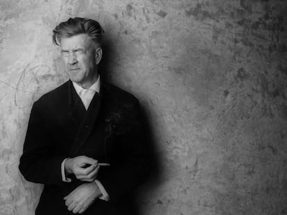 David Lynch, en su estudio en Hollywood, en 2002.