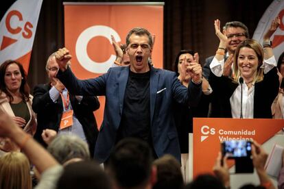 El candidato de Ciudadanos, Toni Cantó, tras conocerse los resultados.