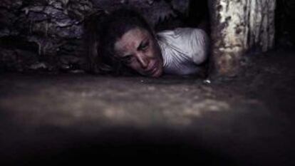 Fotograma de 'La cueva'.