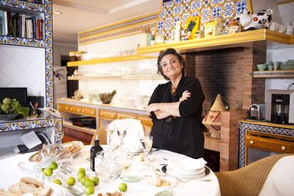 Elena Benarroch, en una imagen de 'Y además cocinan'.