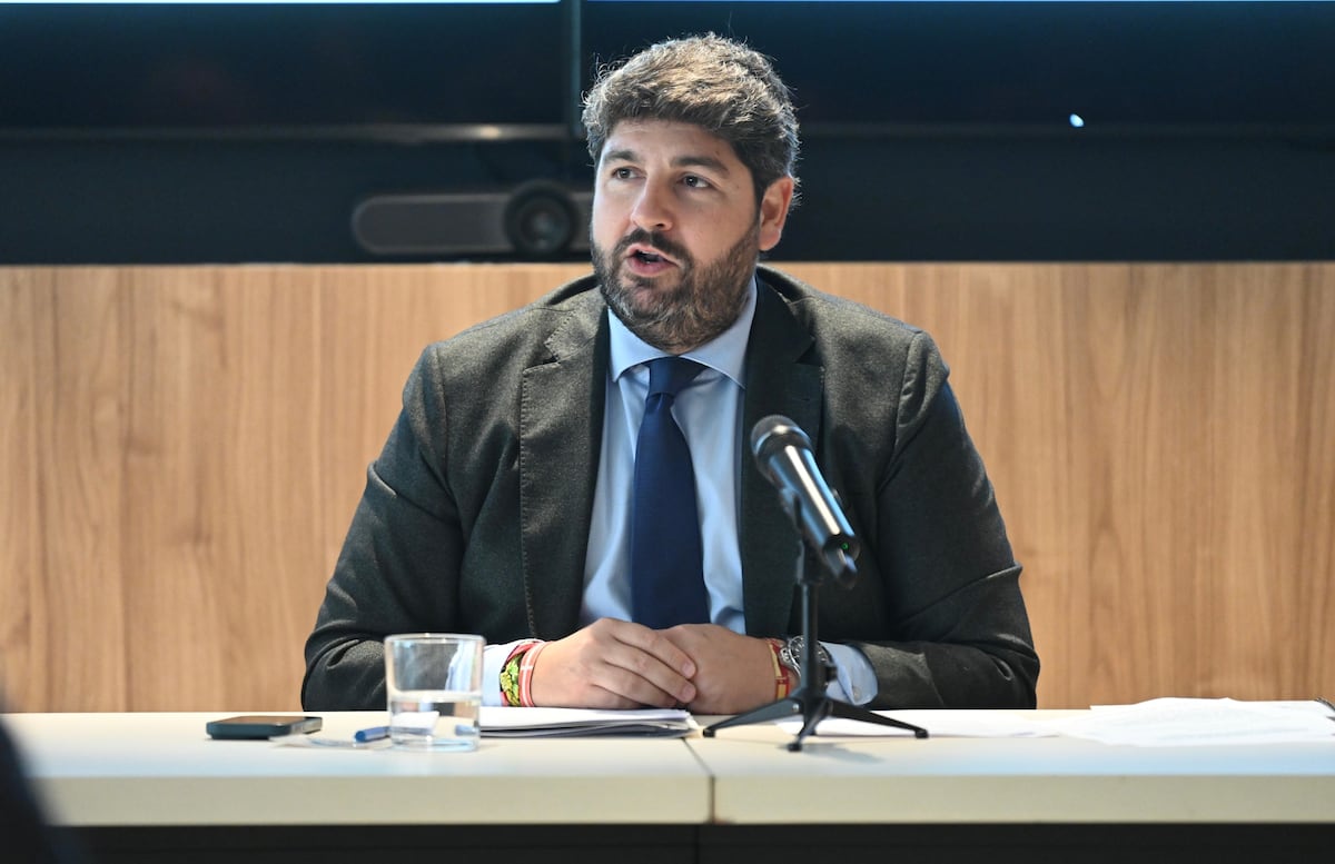 El PP anuncia un acuerdo de Presupuestos con Vox en Murcia a cambio de ceder en inmigración y Pacto Verde europeo