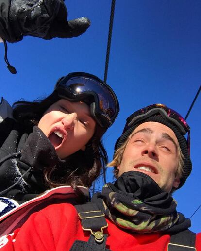 Bella Hadid está disfrutando de unas nevadas vacaciones con algunos de sus amigos en Aspen (Colorado), uno de los destinos más concurridos por las 'celebrities'.