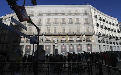 Edificio en el número 9 de la Puerta del Sol de Madrid, la pasada semana. 