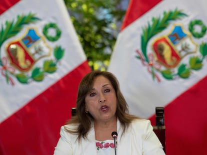 Dina Boluarte, presidenta de Perú, durante una conferencia de prensa en el Palacio de Gobierno en Lima.