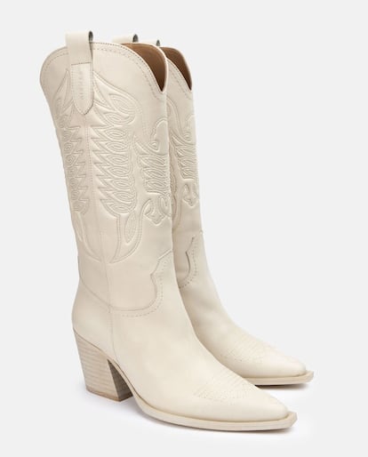 La tendencia de botas blancas para dar calidez al otoño continua y estas botas tipo cowboy de Vienty lo demuestran.

135€