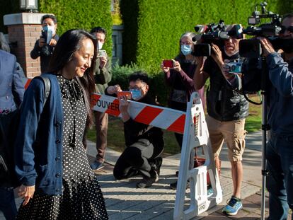 A vice-presidenta da Huawei, Meng Wanzhou, na chegada para uma audiência em Vancouver.