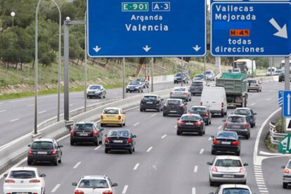 Imagen de la carretera A-3, Madrid, en dirección a Valencia. La DGT espera más de 14 millones de desplazamientos.