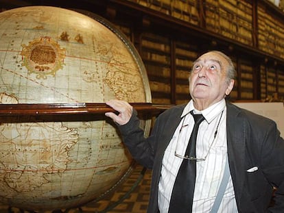 Rafeael Sánchez Ferlosio en la Biblioteca Casanatense de Roma en 2005.