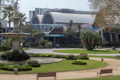 El zoo de Barcelona estava absolutament buit aquest divendres al matí.