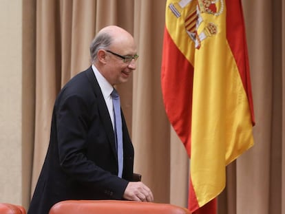 Crist&oacute;bal Montoro, ministro de Hacienda