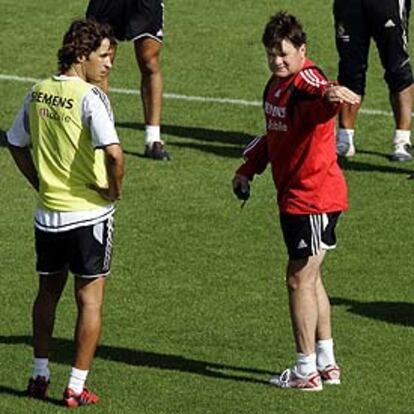 Raúl y Camacho, en un entrenamiento del Real Madrid.