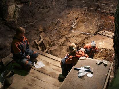 Excavaciones del yacimiento de Denisova en el sur de Siberia.