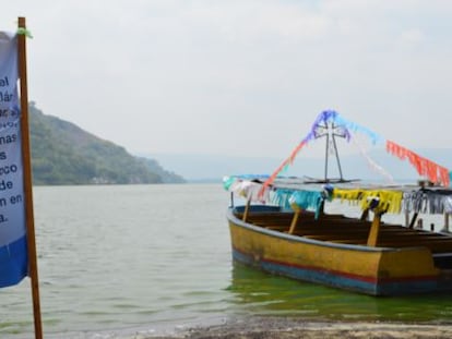 El contaminado lago Amatitl&aacute;n en Guatemala. 