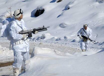 Tropas turcas de alta montaña que participan en la operación militar en el norte de Irak.