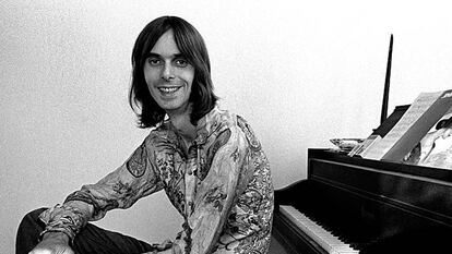 Nicky Hopkins, en una imagen promocional de Columbia Records.