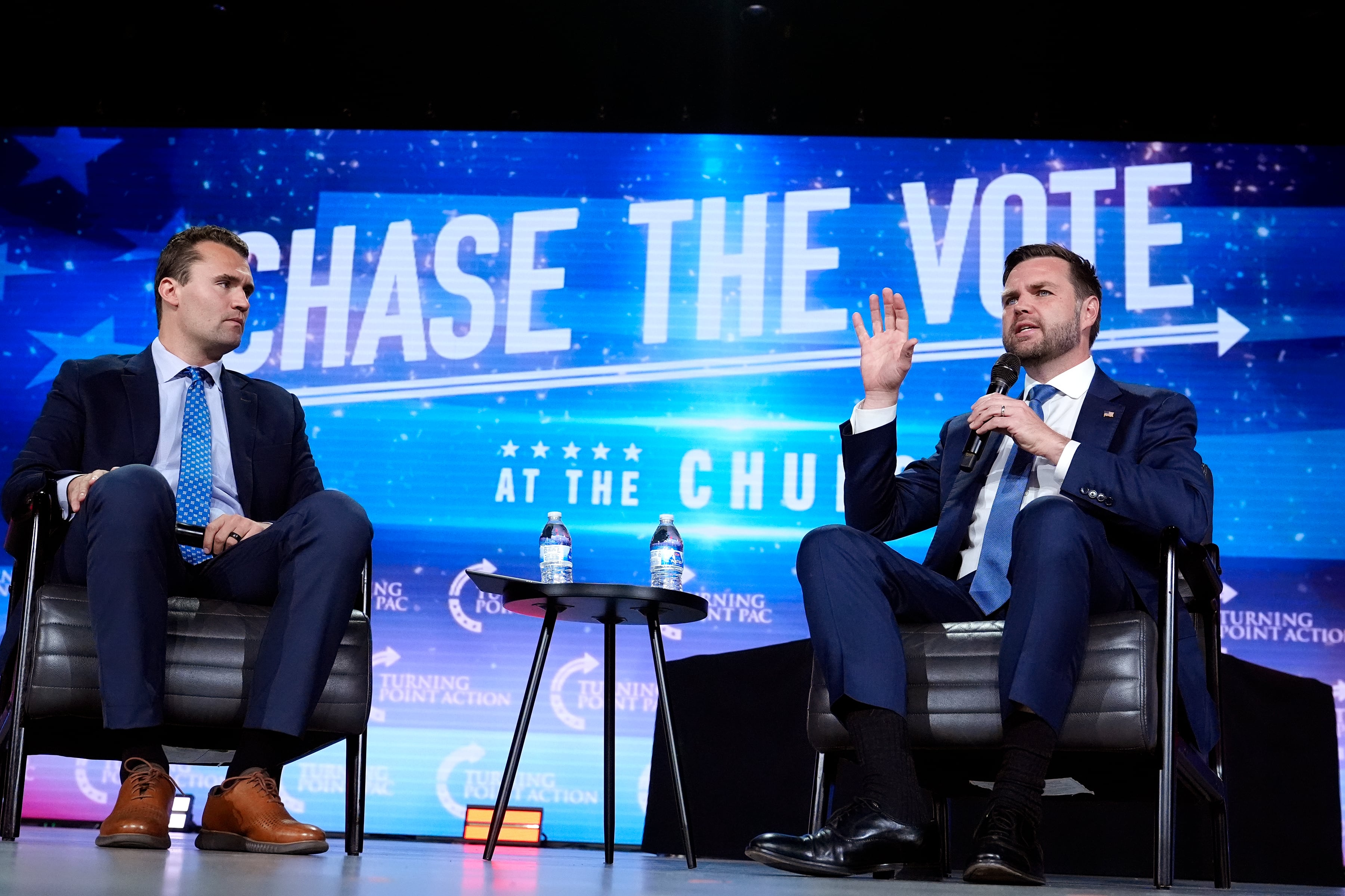A un año de la muerte de Charlie Kirk, su movimiento apunta a JD Vance como sucesor político