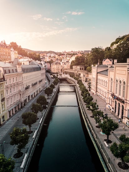 Uno de los canales de la ciudad balneario de Karlovy Vary, en la República Checa. 