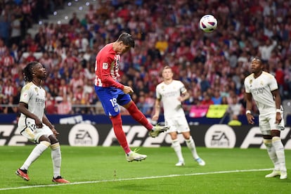 Morata marca el tercer gol del Atlético al Real Madrid en el Metropolitano.