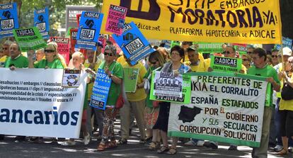 Manifestación de apoyo a los afectados por las preferentes y las cláusulas suelo