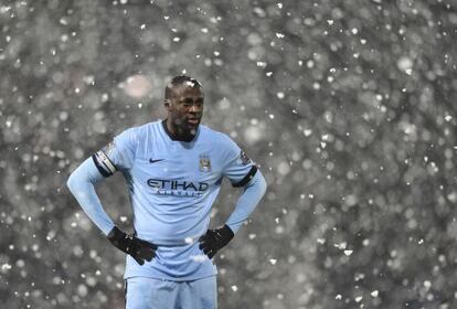 Yaya Touré, bajo la nieve que marcó el West Bromwich-Manchester City.
