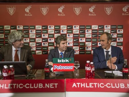 Josu Urrutia, durante la rueda de prensa sobre la inauguración del nuevo San Mamés.