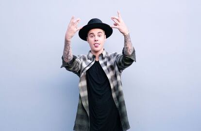 Justin Bieber posando en el 'backstage' de KIIS FM's el pasado mayo, en Los Angeles, California.