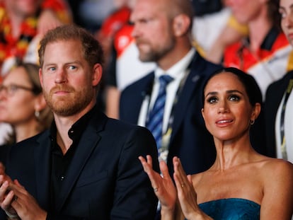 Meghan Markle y el príncipe Enrique de Inglaterra durante un evento deportivo en Düsseldorf (Alemania), el pasado 16 de septiembre.