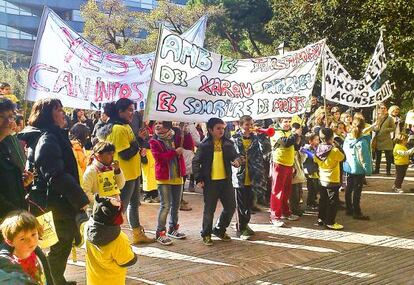 Protesta contra el tancament de línies el 2013.