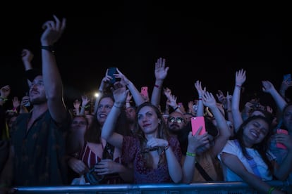 Ambiente durante la actuación de J Balvin, en el Parc del Fòrum de Barcelona.