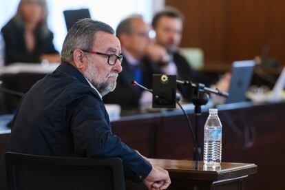 El ex secretario general de UGT-A, Francisco Fernández Sevilla, durante su declaración este lunes  ante la Sección Tercera de la Audiencia Provincial de Sevilla, donde continúa el juicio contra la excúpula del sindicato por una supuesta trama de facturas falsas.