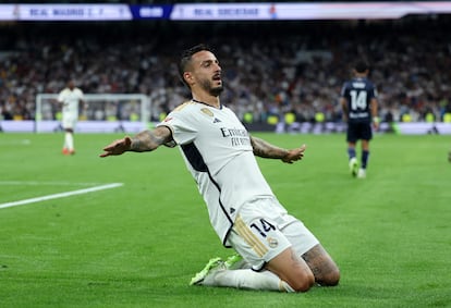 Joselu celebra su gol a la Real Sociedad en el Bernabéu, el tanto de la victoria.