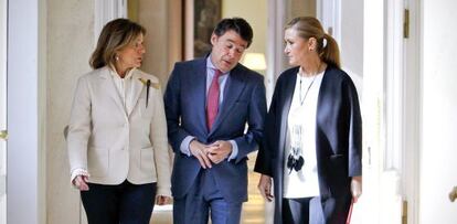 Ana Botella (izquierda), Ignacio González y Cristina Cifuentes, en febrero de 2013.