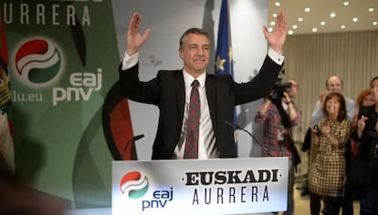 Iñigo Urkullu en su comparecencia ayer tras ganar las elecciones.