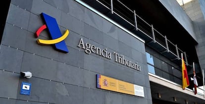 Fachada de una oficina de la Agencia Tributaria en Castilla y León.