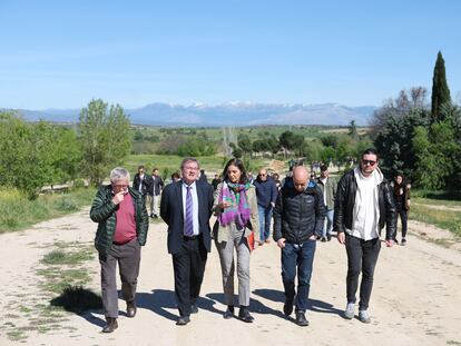 Visita del PSOE a la parcela donde se proyecta el cantón de Montecarmelo