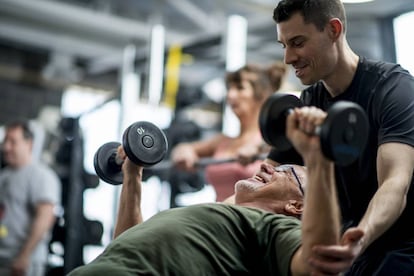 Los entrenadores personales deben transmitir salud con su aspecto y su actitud.