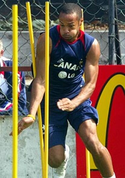 Henry se ejercita en el entrenamiento de ayer.