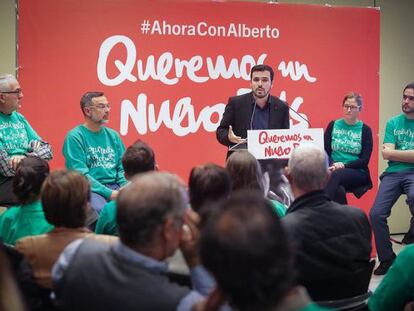 Alberto Garz&oacute;n, en la presentaci&oacute;n del programa educativo de IU.