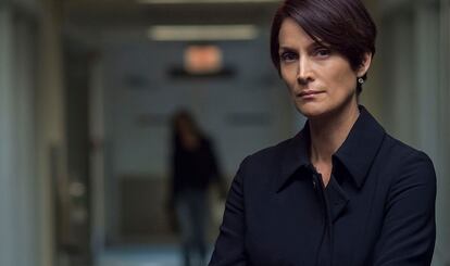 Carrie-Anne Moss

¿Quién fue? La letal compañera de Neo en Matrix, la trilogía que volvió loco al público de principios de siglo y que ha envejecido… regular.

¿Quién es ahora? No abandona los superpoderes como abogada aliada de Jessica Jones en la serie de Marvel.