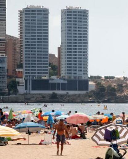 Los edificios Gemelos 28, en Punta Llisera, Benidorm.