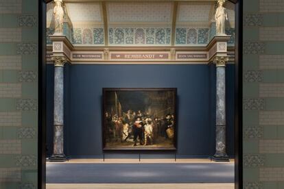 'La ronda de la noche' de Rembrandt vuelve a la sala de honor del Rijksmuseum.