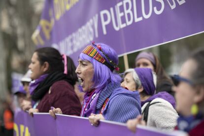 Ambiente en la manifestación por el Día de la Mujer, este domingo en Madrid.
