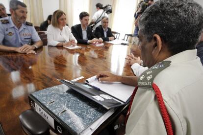 Carme Chacón, en una reunión con representantes del gobierno de las islas Seychelles.