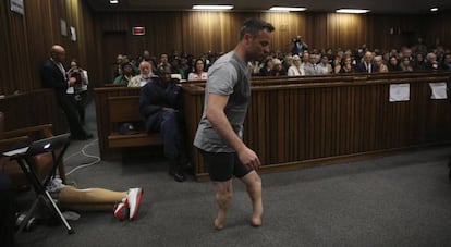 El paralímpico Pistorius, pendiente de conocer la pena de cárcel.