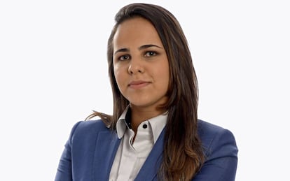 Isabelly Morais, primeira mulher a narrar um jogo de Copa no Brasil.