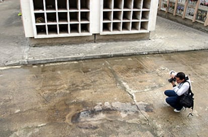 Marca en el suelo donde fueron quemados los restos mortales del <b>geo</b> muerto en Leganés.