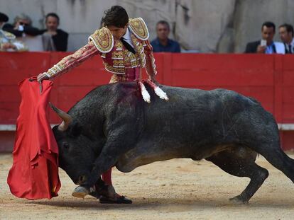 Sebasti&aacute;n Castella, en la corrida de este s&aacute;bado en Las Arenas de Nimes (Francia).