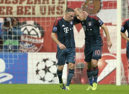 Ribéry y Robben celebran un gol.